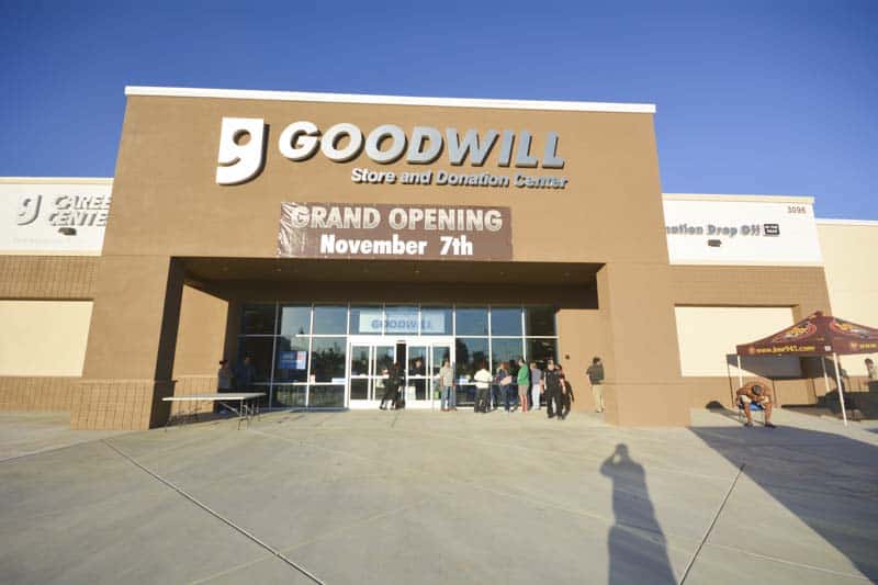 Tienda Goodwill Yuma Southgate: Ropa Usada y Centro de Donaciones